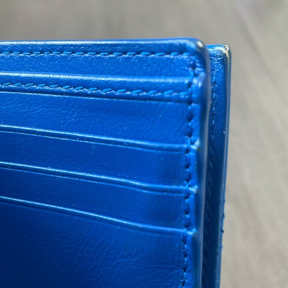 ❌SOLD❌ Dior Blue Cannage Patent Leather Zip Around Bifold Wallet - Picture 7 of 15